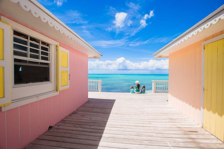 Traveling for Alcohol Rehab: A Beachside Program Near St Petersburg